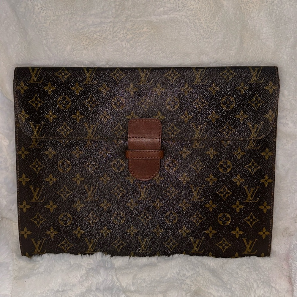 #37. Louis Vuitton Document Holder Briefcase vintage show a little age Authentic